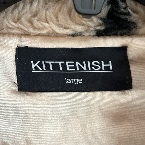 Kittenish Coat - Picture 3 of 4